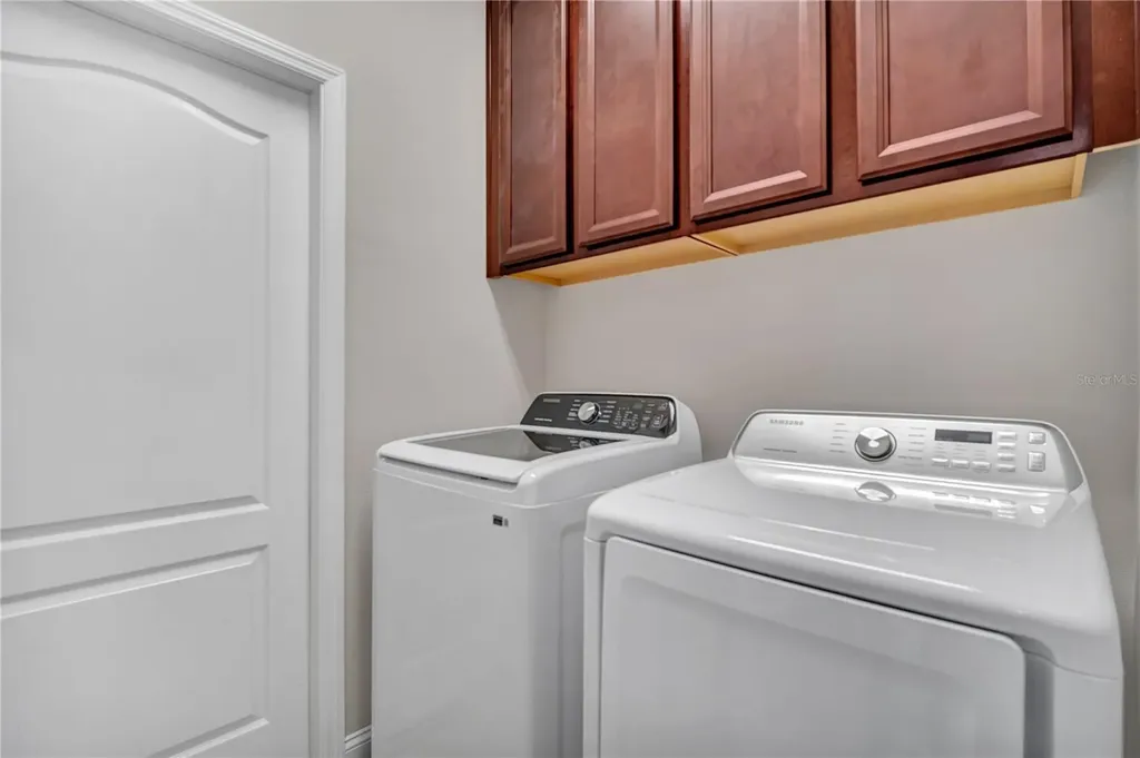 8013 Hampton Glen Drive Tampa FL 33647
