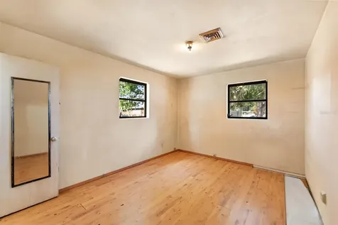 6301 Mackenzie Street Orlando FL 32807