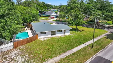 6301 Mackenzie Street Orlando FL 32807