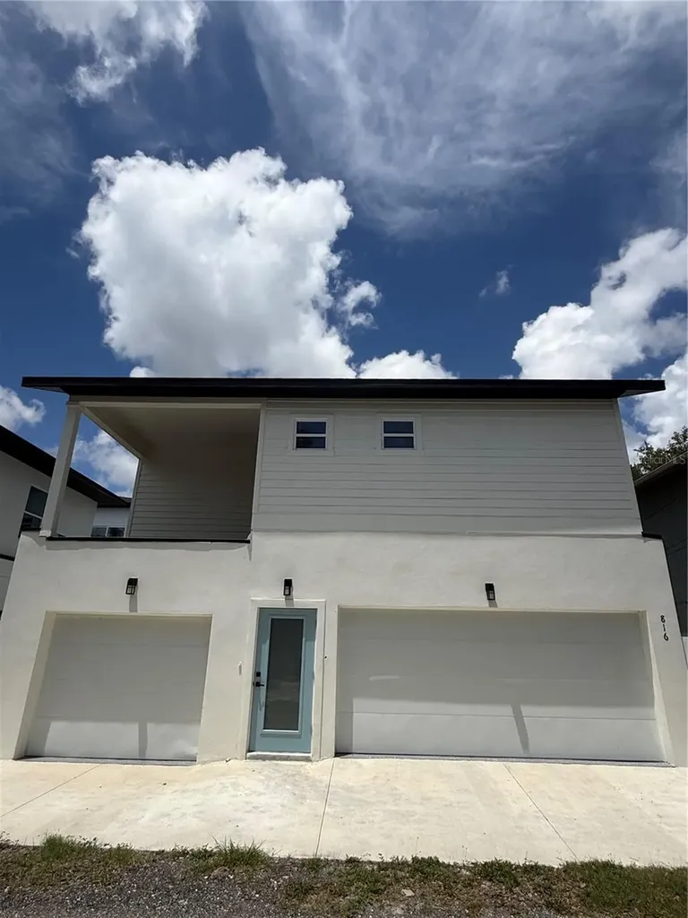 820 46th Avenue N St Petersburg FL 33703