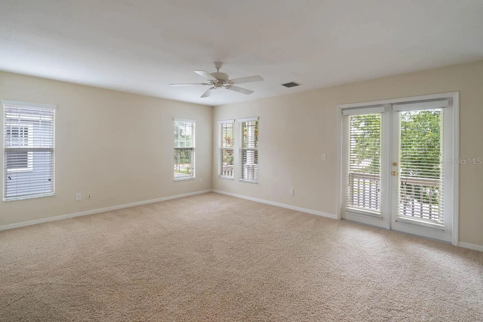 16126 Bridgecrossing Drive Lithia FL 33547