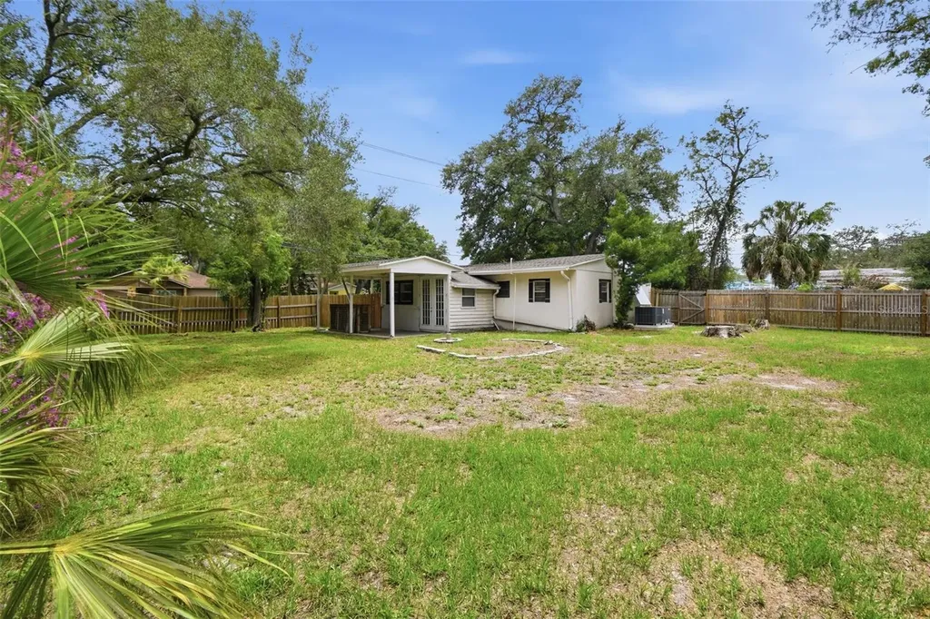 6726 S Dauphin Avenue Tampa FL 33611
