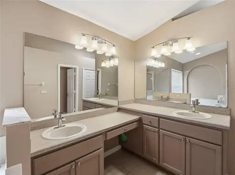 838 Chamberlin Trail St Cloud FL 34772
