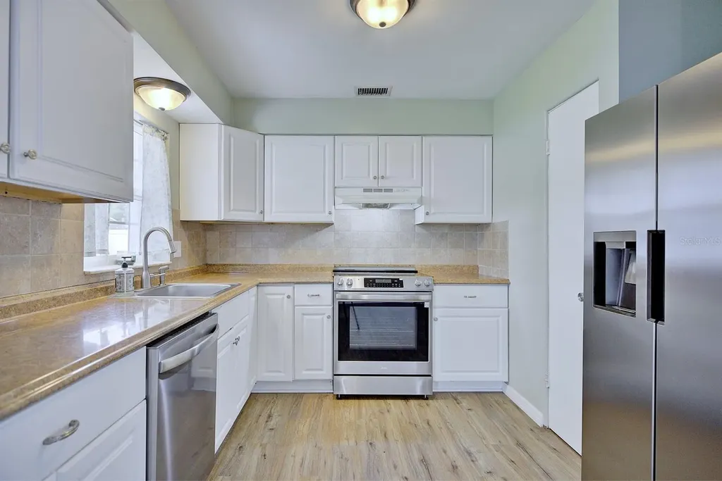 2326 Cleveland Road Sebring FL 33870
