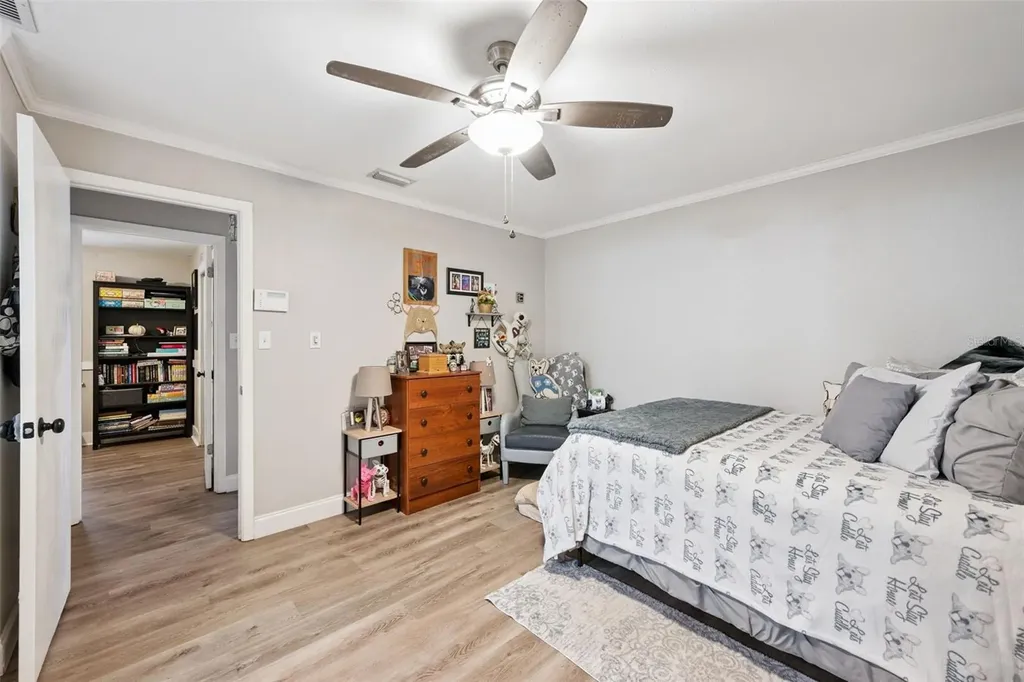 1335 Yvonne Street Apopka FL 32712