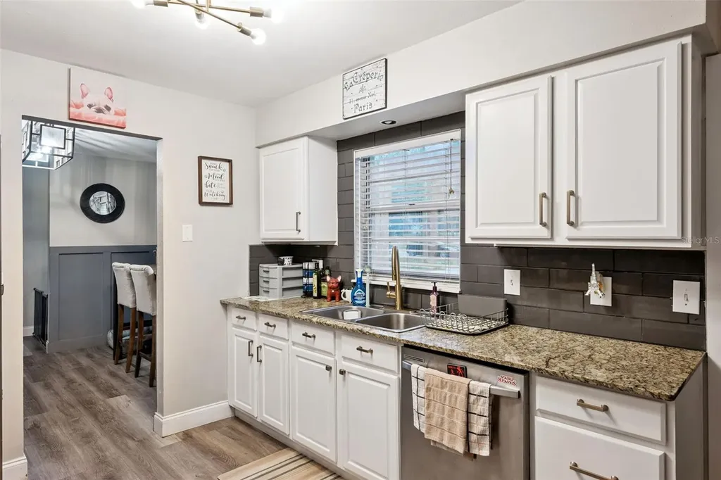 1335 Yvonne Street Apopka FL 32712