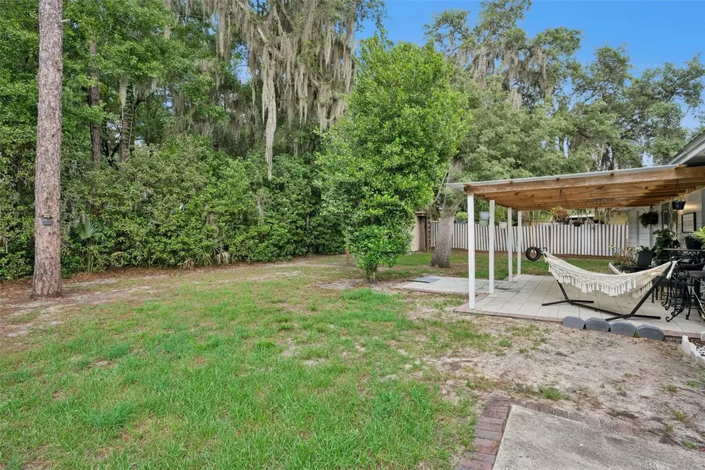 1335 Yvonne Street Apopka FL 32712
