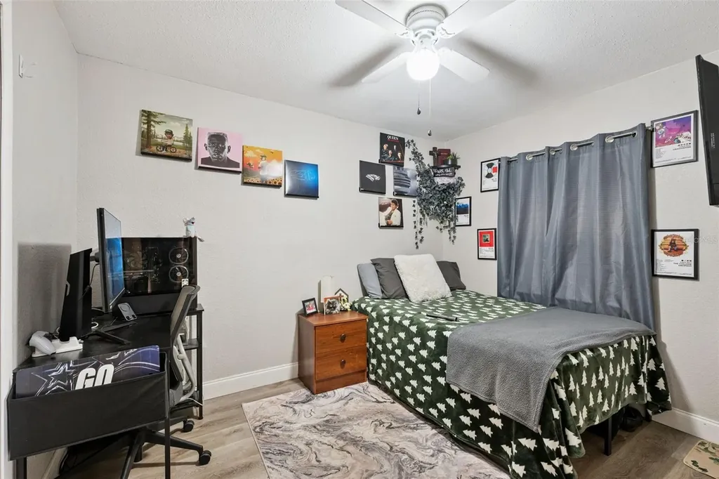 1335 Yvonne Street Apopka FL 32712