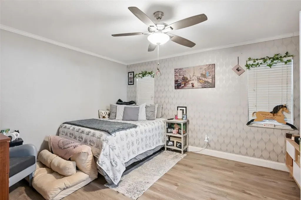 1335 Yvonne Street Apopka FL 32712
