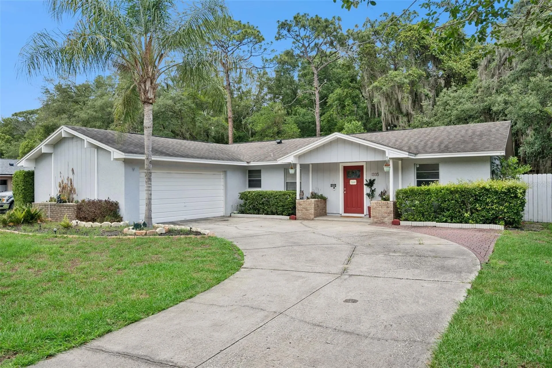 1335 Yvonne Street Apopka FL 32712