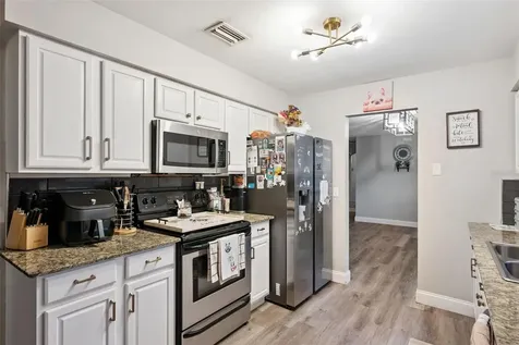 1335 Yvonne Street Apopka FL 32712