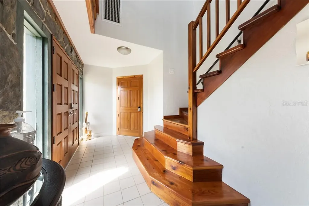 17601 1st Street E Redington Shores FL 33708