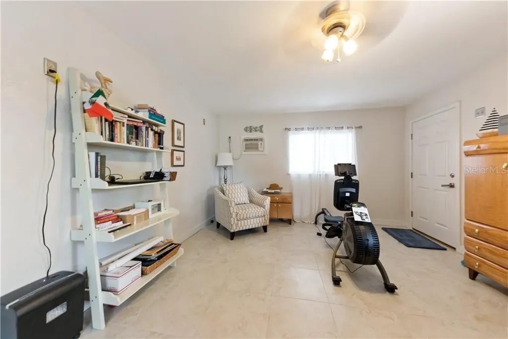 17601 1st Street E Redington Shores FL 33708