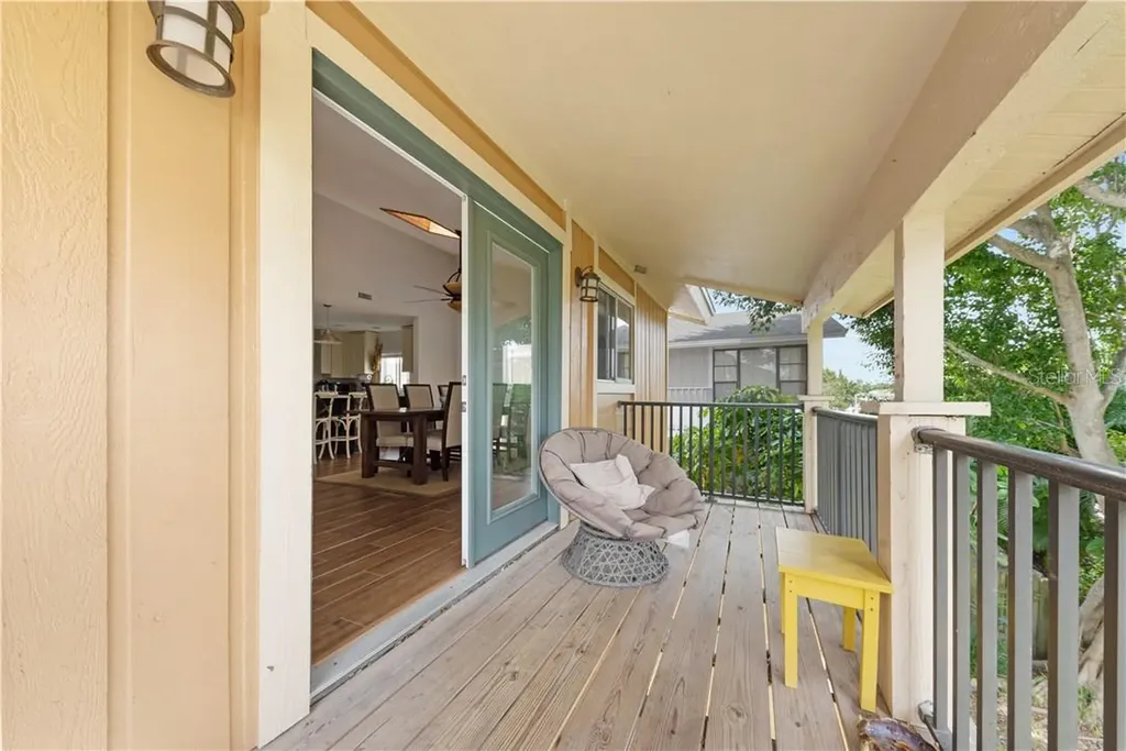 17601 1st Street E Redington Shores FL 33708