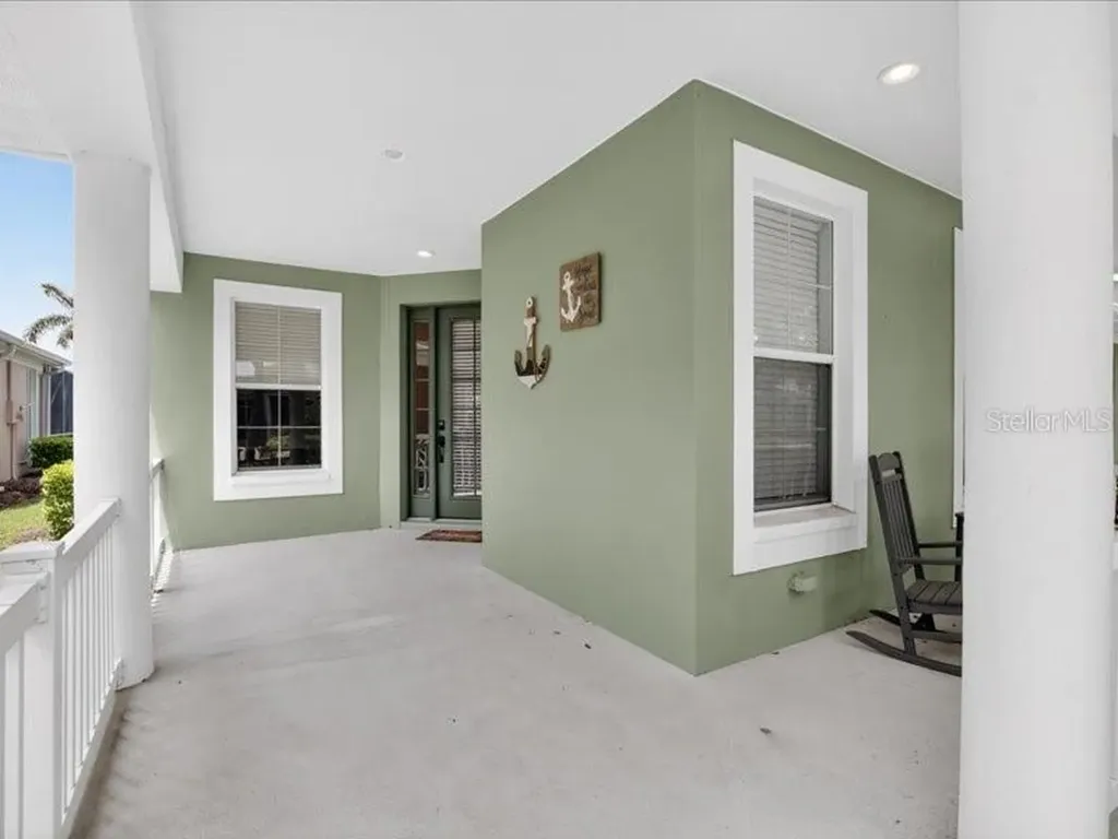 5513 Golden Isles Drive Apollo Beach FL 33572
