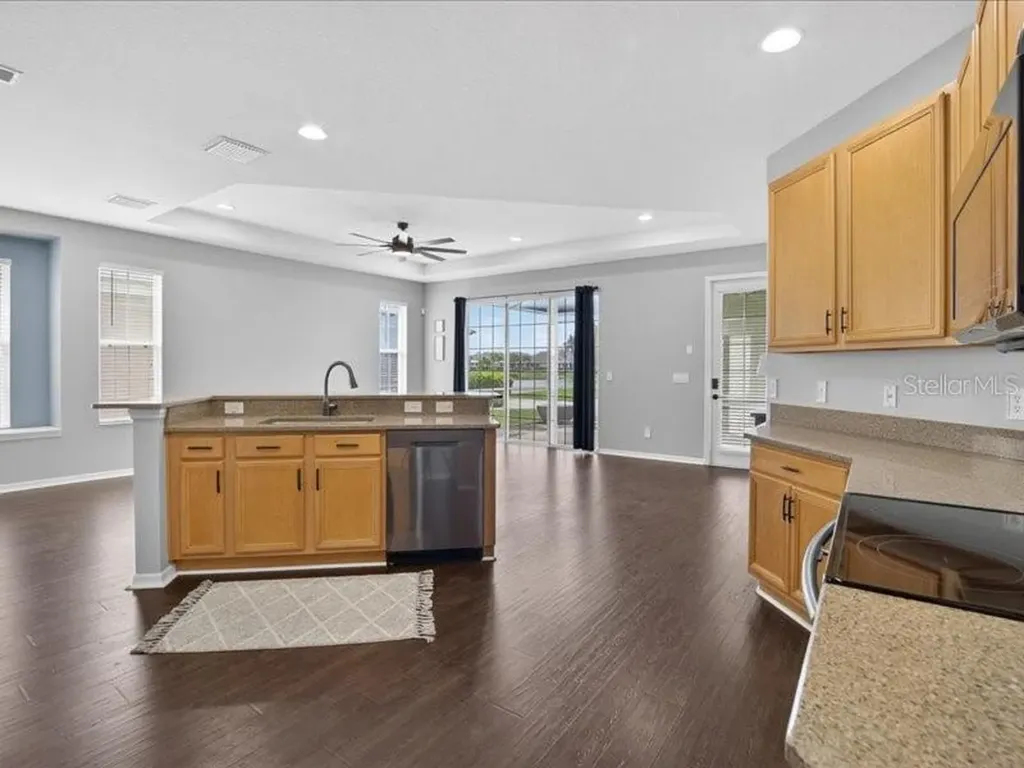 5513 Golden Isles Drive Apollo Beach FL 33572