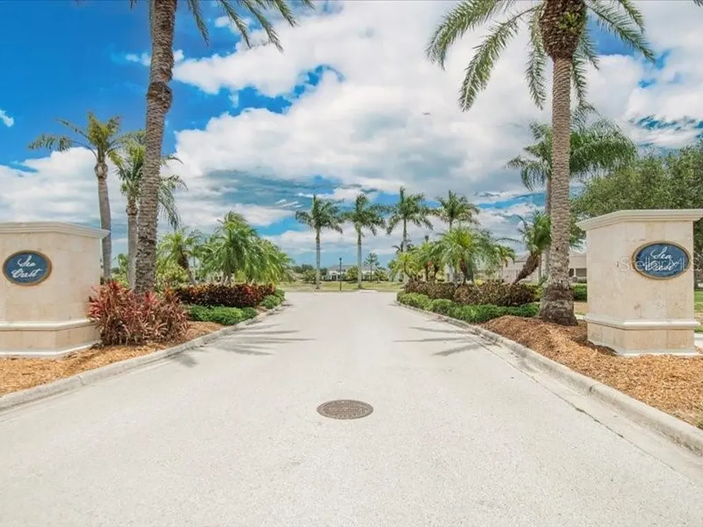 5513 Golden Isles Drive Apollo Beach FL 33572