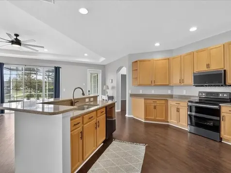 5513 Golden Isles Drive Apollo Beach FL 33572