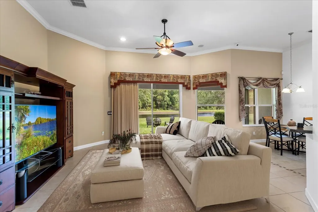 9997 Chardonnay Drive Orlando FL 32832