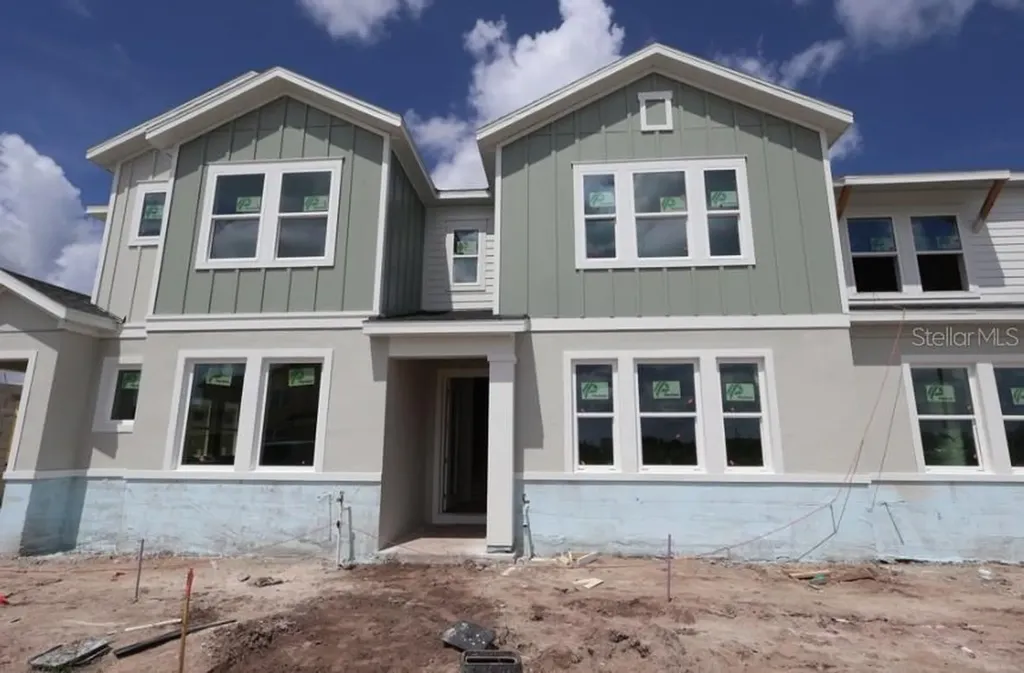 5596 Coopers Hawk Court St Cloud FL 34772