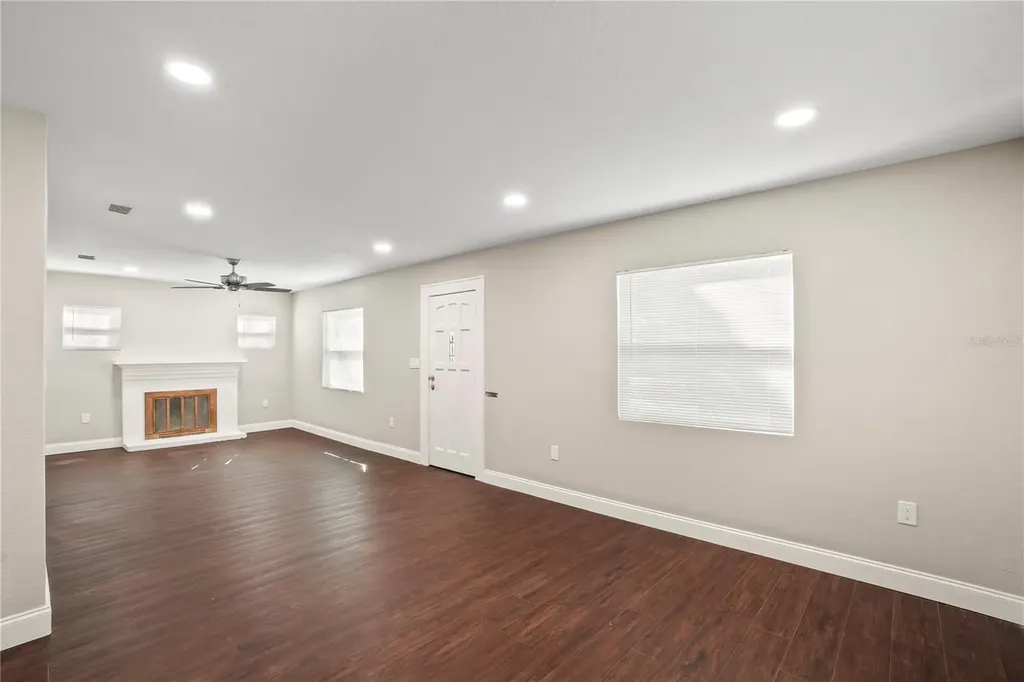 2310 13th Avenue W Bradenton FL 34205