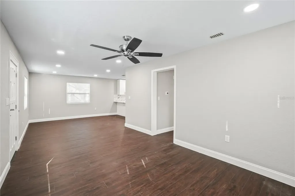 2310 13th Avenue W Bradenton FL 34205