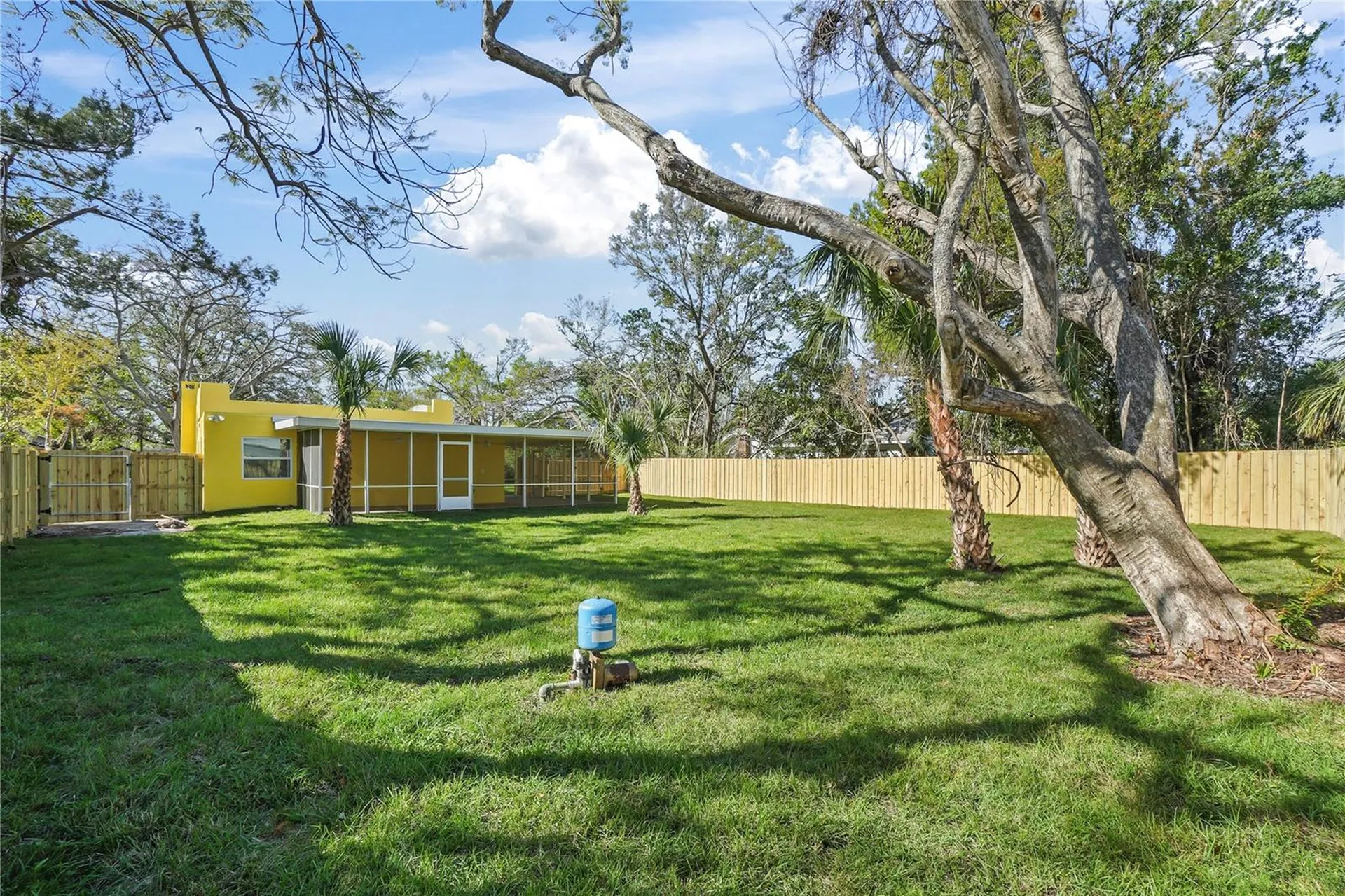 2310 13th Avenue W Bradenton FL 34205
