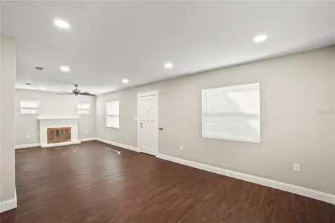 2310 13th Avenue W Bradenton FL 34205