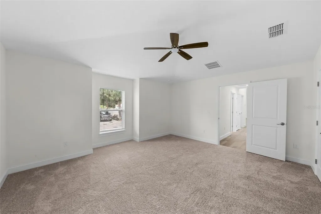 5160 80th Way N St Petersburg FL 33709