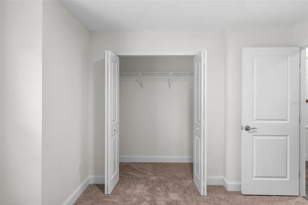 5160 80th Way N St Petersburg FL 33709
