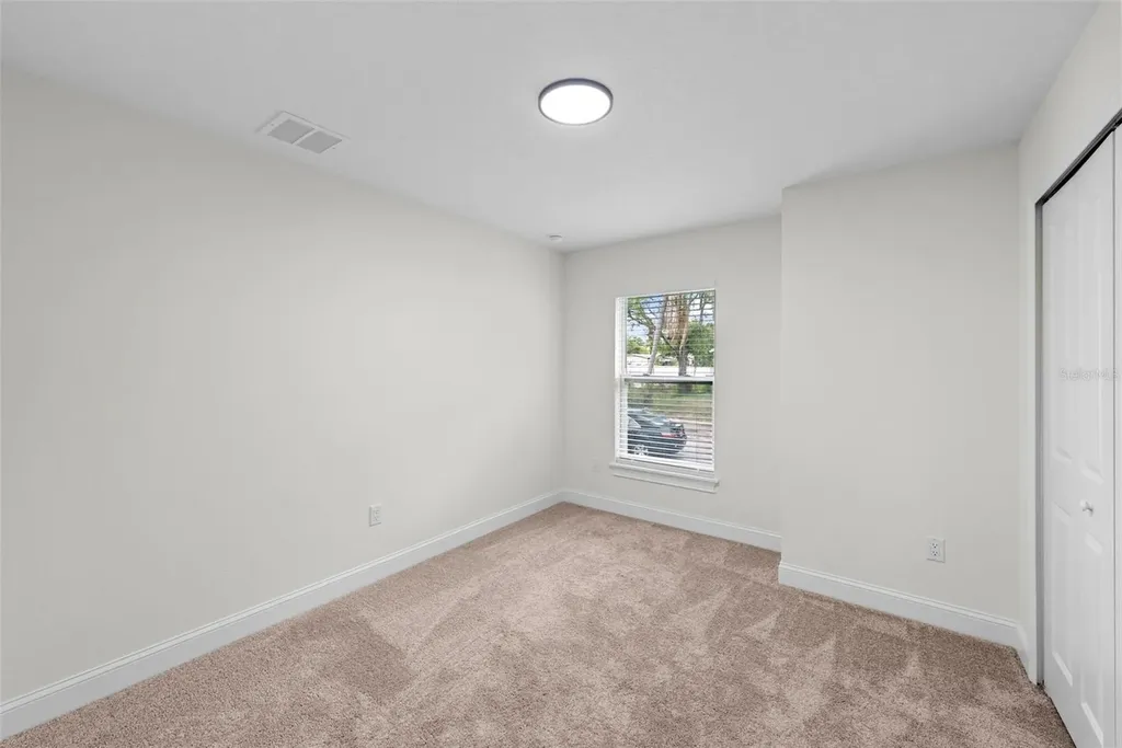 5160 80th Way N St Petersburg FL 33709