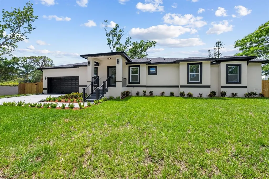 5160 80th Way N St Petersburg FL 33709