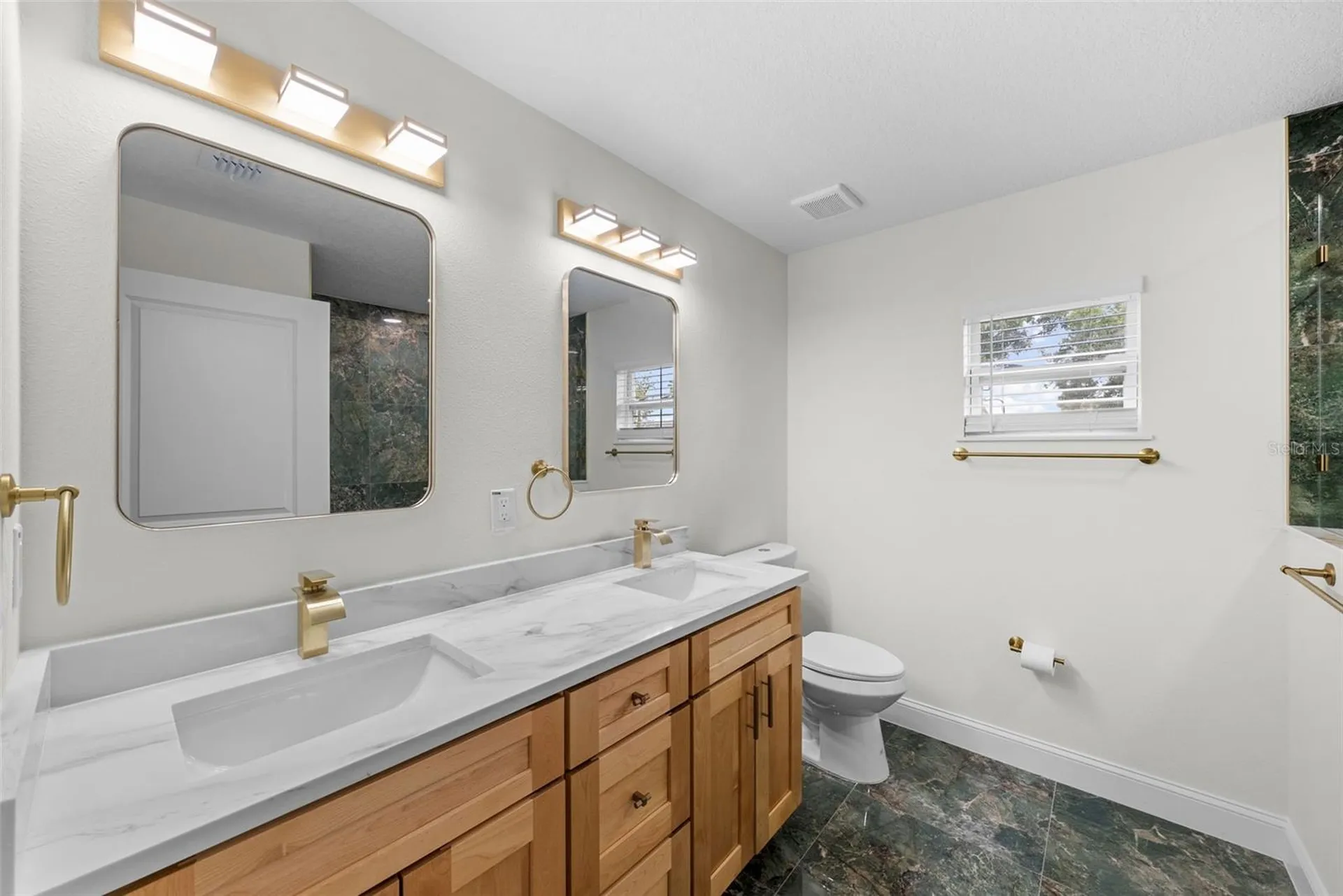 5160 80th Way N St Petersburg FL 33709