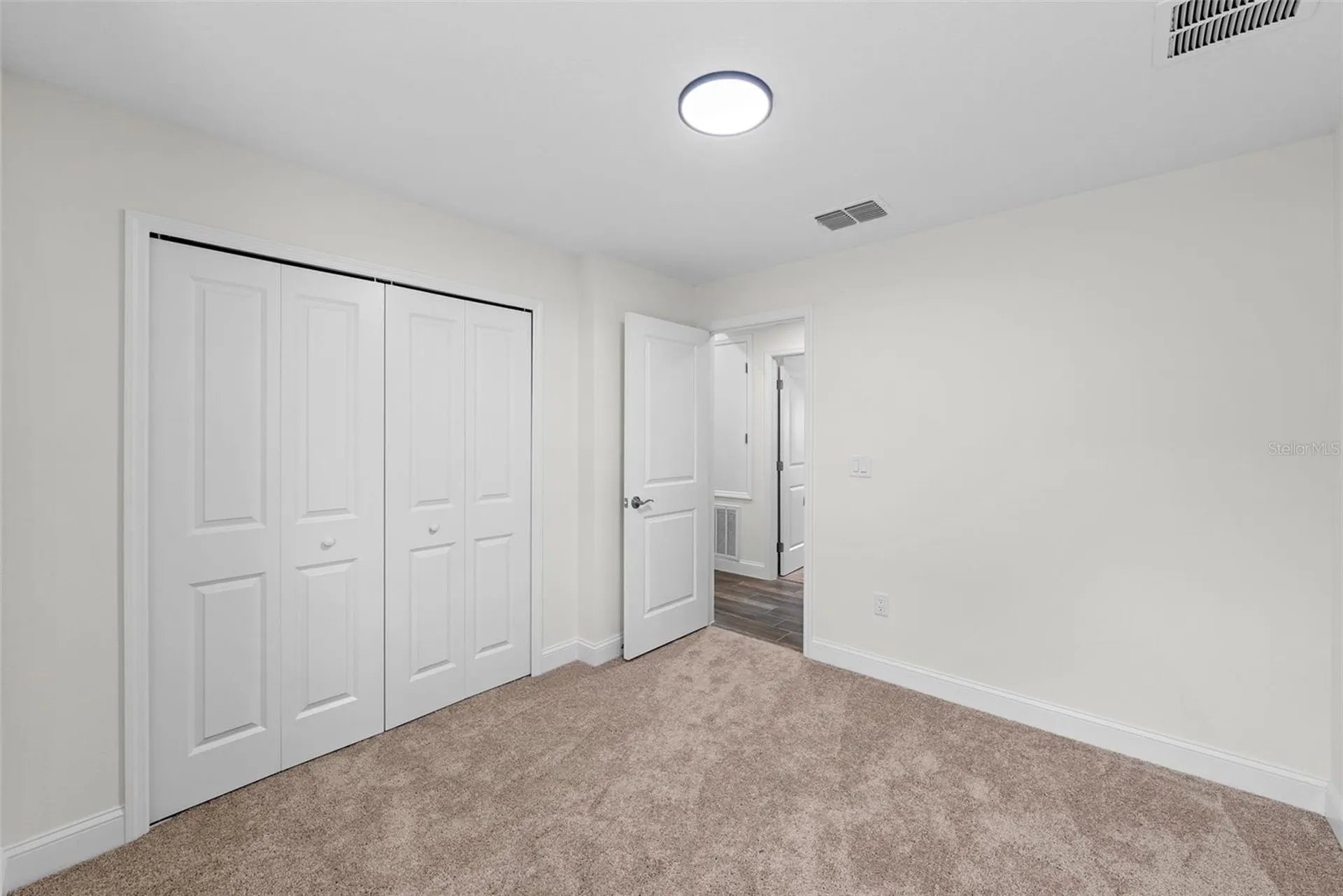 5160 80th Way N St Petersburg FL 33709
