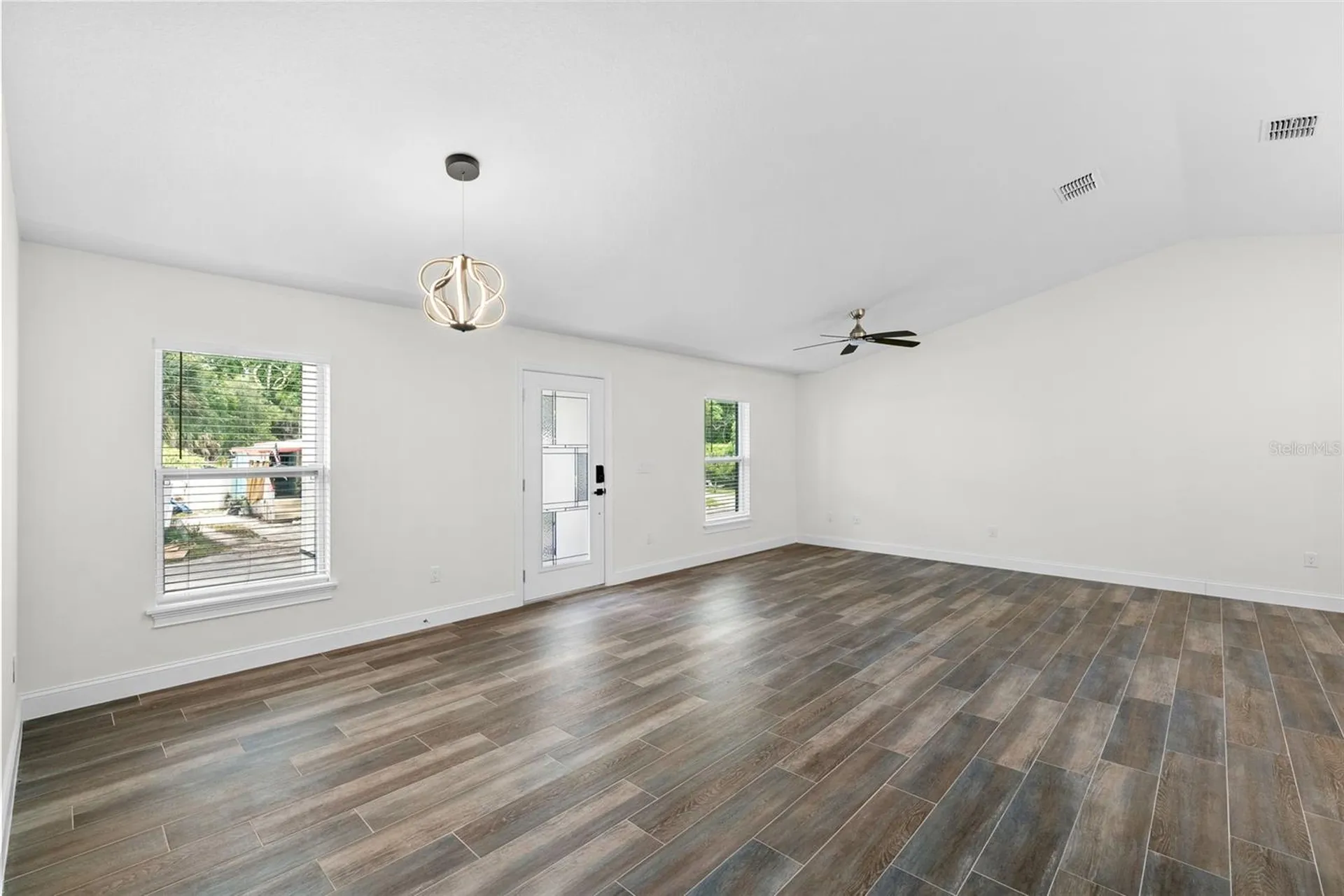 5160 80th Way N St Petersburg FL 33709