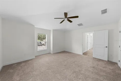 5160 80th Way N St Petersburg FL 33709