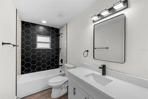 5160 80th Way N St Petersburg FL 33709