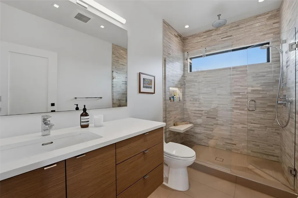 541 S Washington Drive Sarasota FL 34236