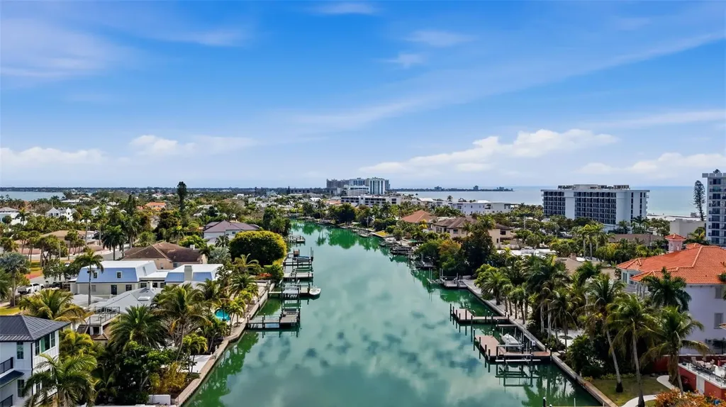 541 S Washington Drive Sarasota FL 34236