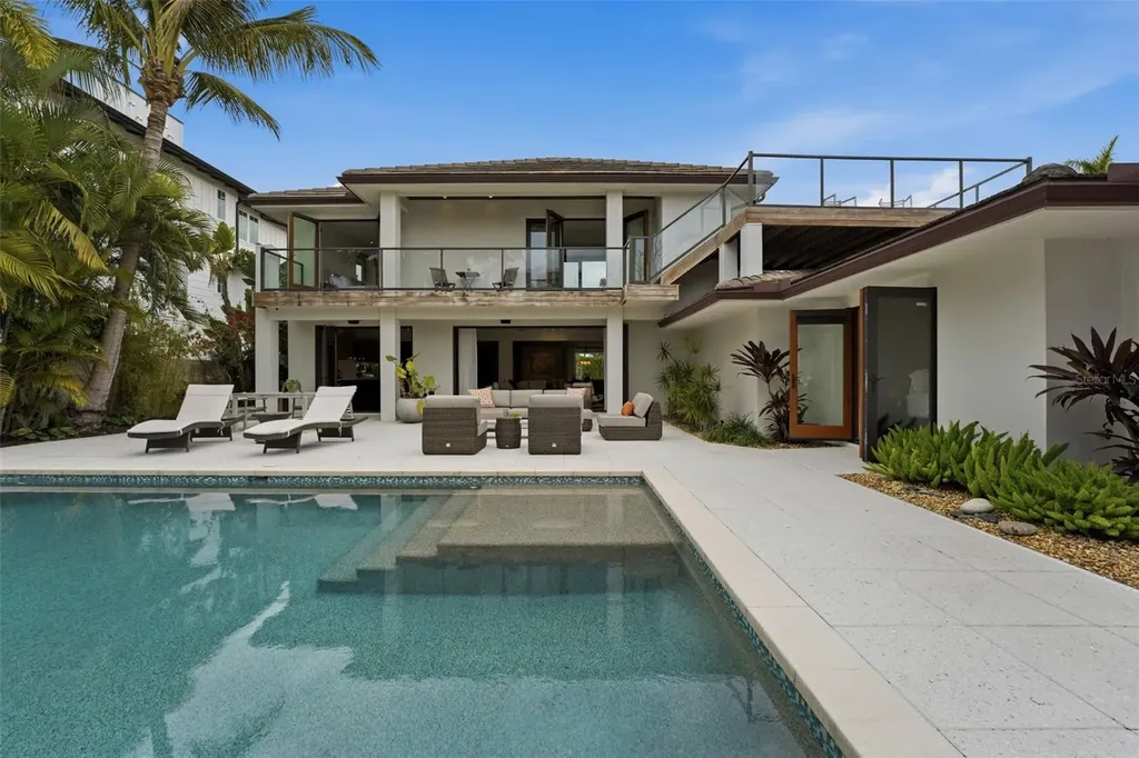 541 S Washington Drive Sarasota FL 34236