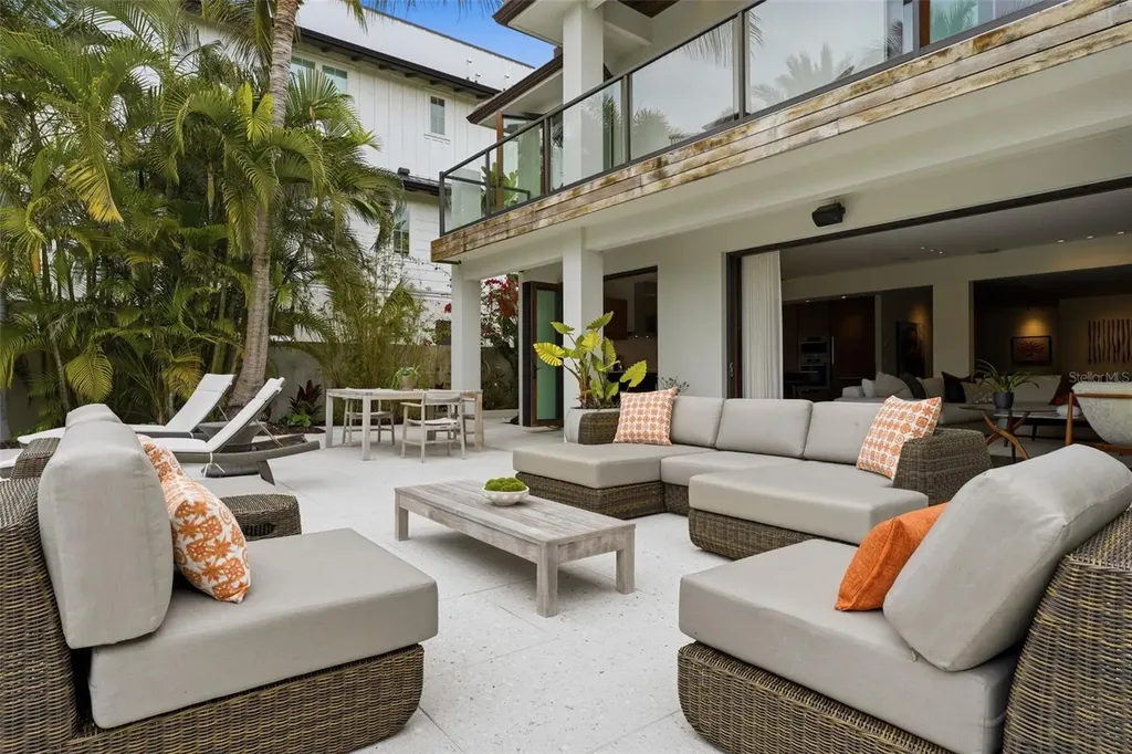 541 S Washington Drive Sarasota FL 34236
