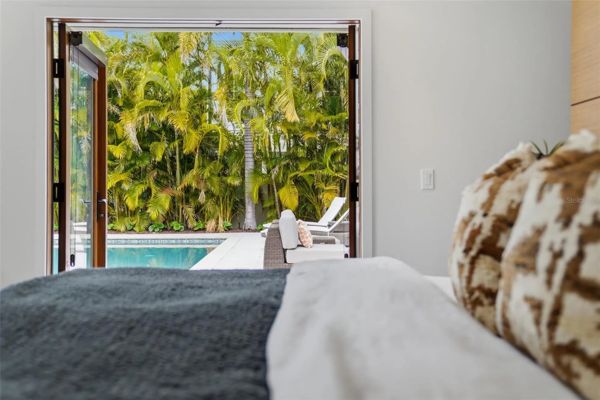 541 S Washington Drive Sarasota FL 34236