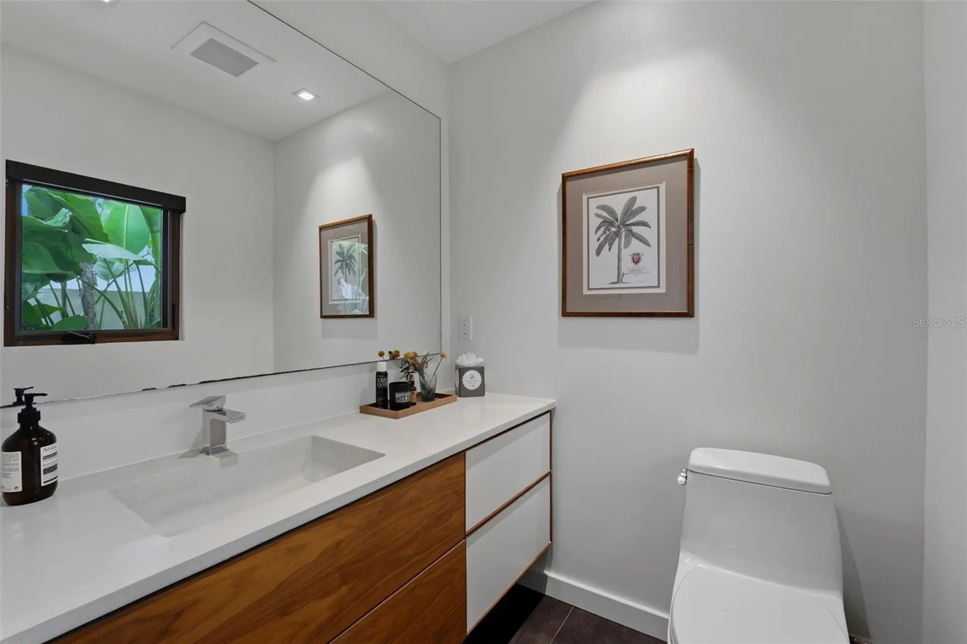 541 S Washington Drive Sarasota FL 34236