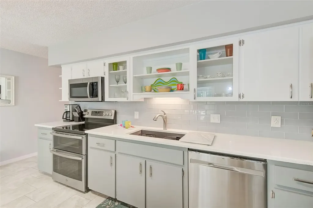 2229 Americus Boulevard W Clearwater FL 33763