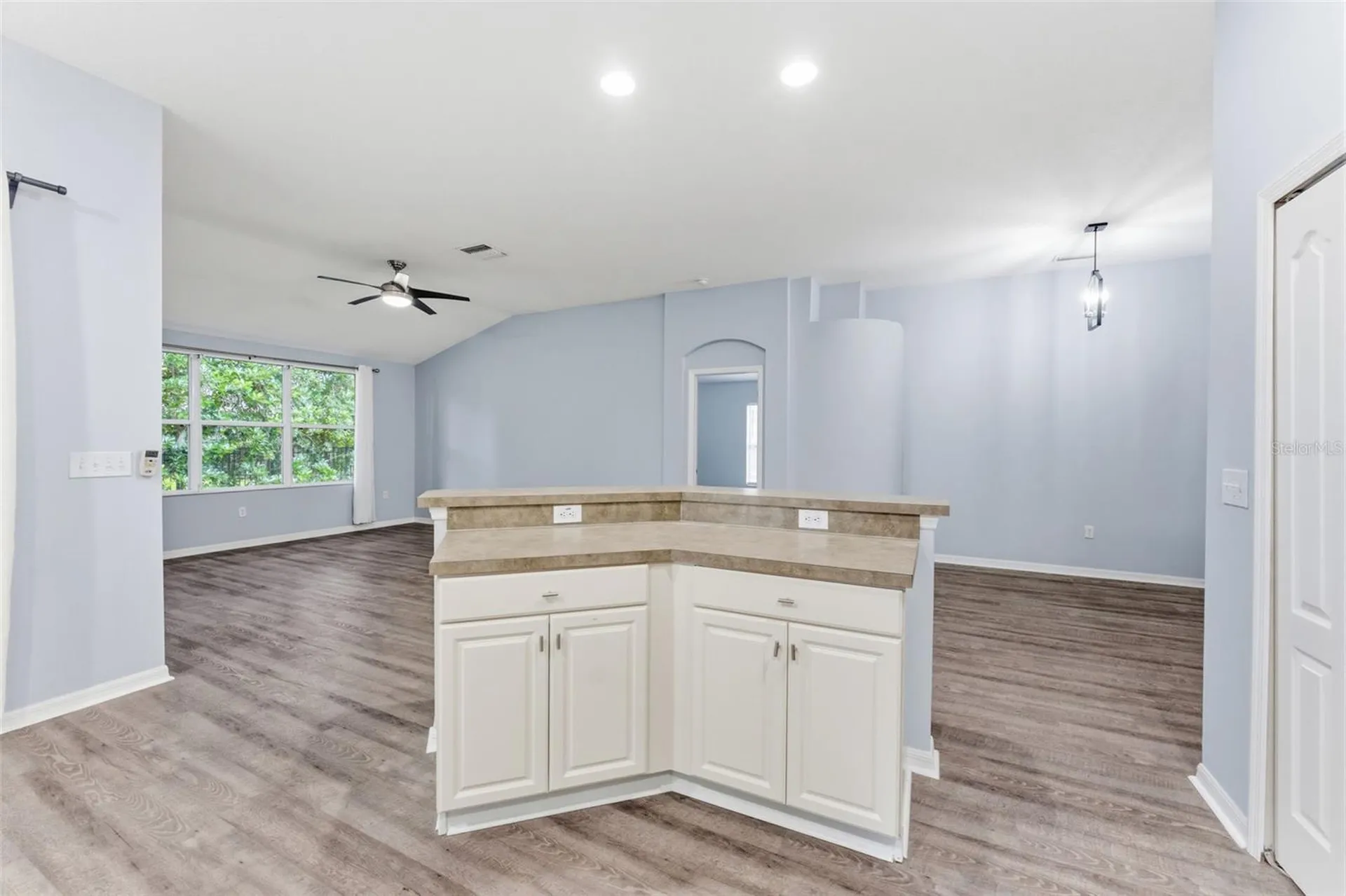 6125 Gannetwood Place Lithia FL 33547