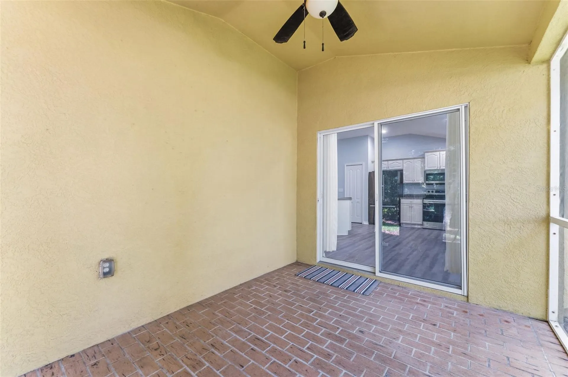 6125 Gannetwood Place Lithia FL 33547