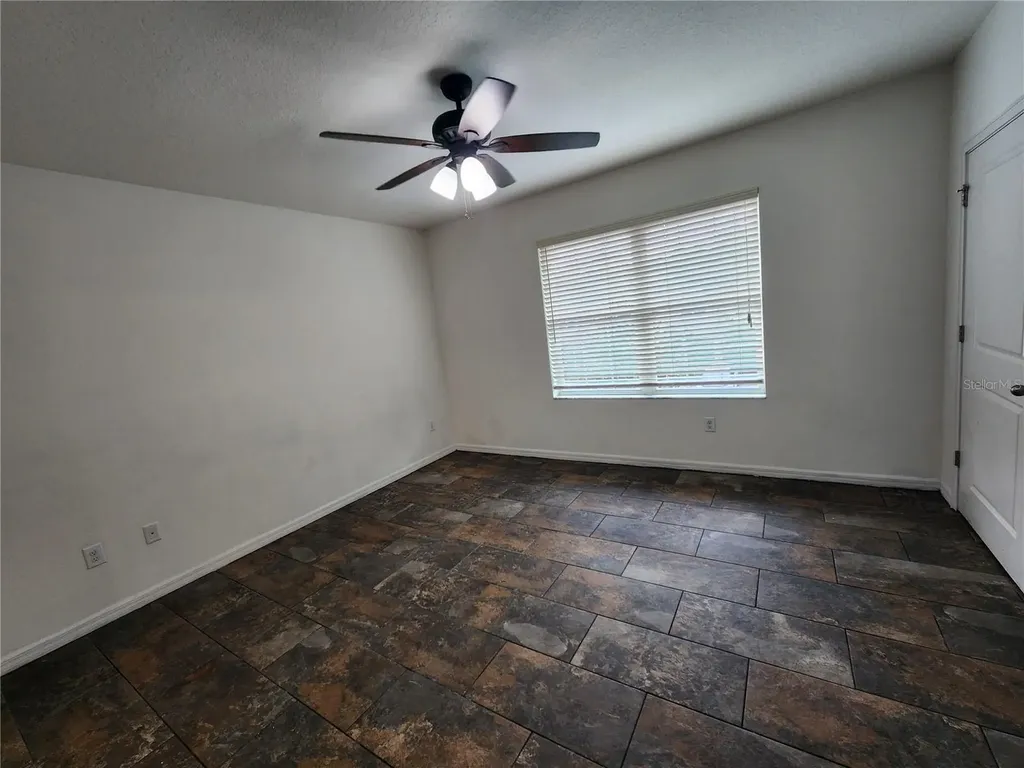 1112 Hillhurst Drive Wesley Chapel FL 33543