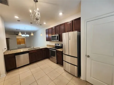 1112 Hillhurst Drive Wesley Chapel FL 33543