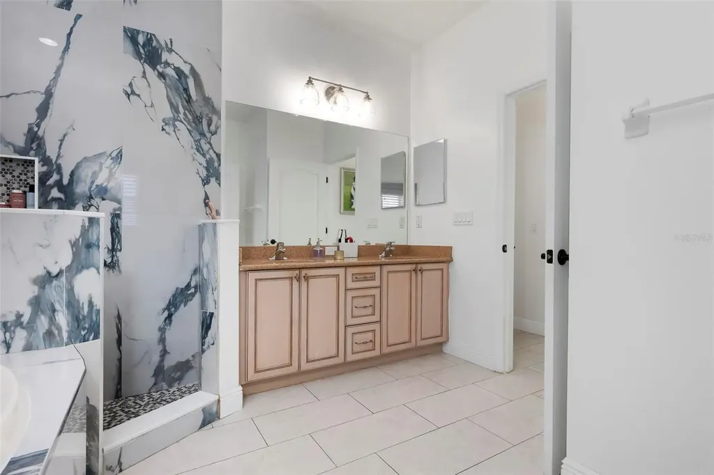404 Golden Harbour Trail Bradenton FL 34212