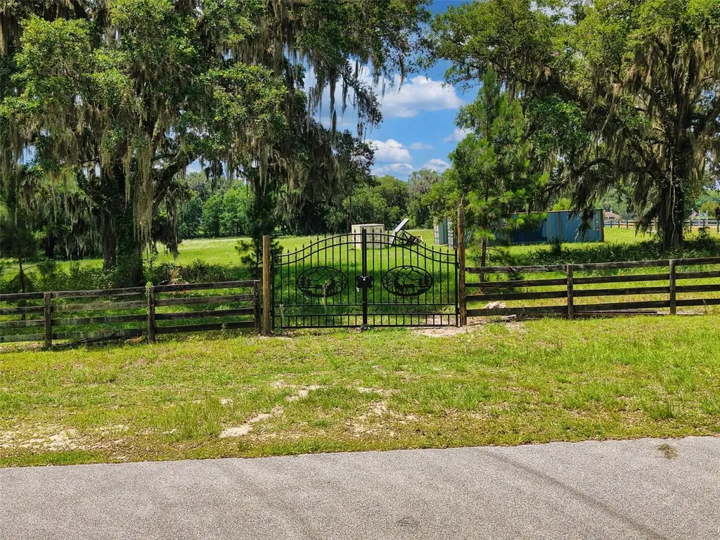 Lot 10 NW 123rd Lane Morriston FL 32668